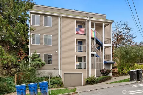 3660 Whitman Ave N, Seattle, WA 98103