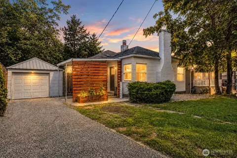 938 Washington St, Wenatchee, WA 98801