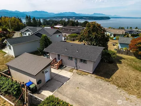 200 N Rhododendron Dr, Port Townsend, WA 98368