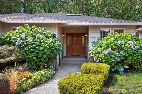 Exterior - 2926 94th St SE, Everett, WA 98208 photo 7 of 8