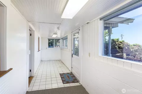 Entry Way - 31 Mcfarland Dr, Sequim, WA 98382 photo 2 of 4