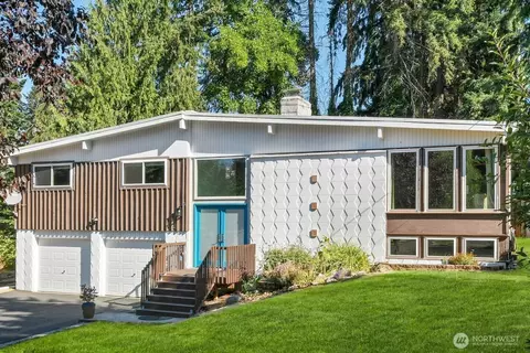 810 S 301st Pl, Federal Way, WA 98003