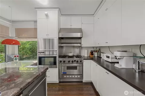 Kitchen - 1108 Harvard Ave E, Seattle, WA 98102 photo 2 of 4