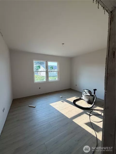 Bedroom - 809 E 6th St, Nooksack, WA 98276 photo 1 of 2
