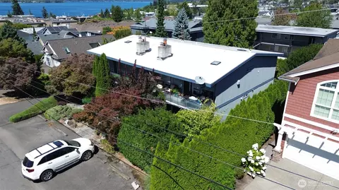 324 6th Ave S, Kirkland, WA 98033