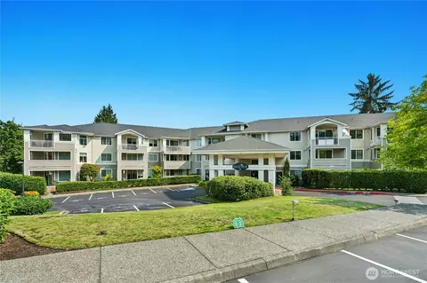 2244 132nd Ave SE #B208, Bellevue, WA 98005
