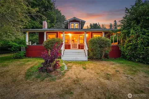 2549 Taft Dr, Lummi Island, WA 98262
