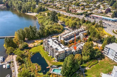 6121 NE 175th St #C201, Kenmore, WA 98028