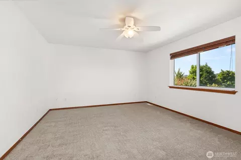 Bedroom - 196 Wind River Dr, Chehalis, WA 98532 photo 1 of 5