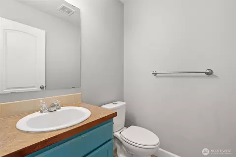 Bath - 196 Wind River Dr, Chehalis, WA 98532 photo 1 of 3