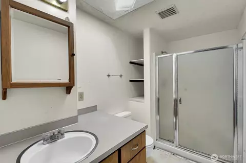 Bath - 16508 104th Ave NE, Bothell, WA 98011 photo 2 of 2