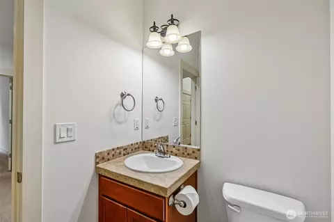 Bath - 603 194th Pl SE, Bothell, WA 98012 photo 1 of 6