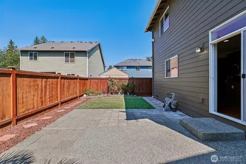 Exterior - 603 194th Pl SE, Bothell, WA 98012 photo 3 of 4