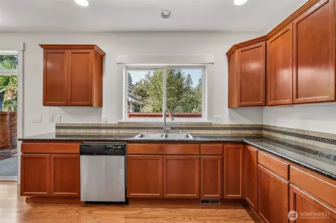 Kitchen - 603 194th Pl SE, Bothell, WA 98012 photo 2 of 2