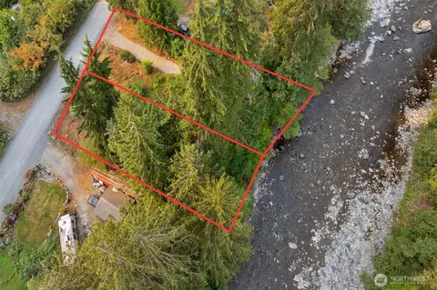 127 Nn Crystal Springs Rd, Granite Falls, WA 98252