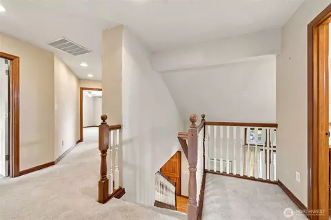 Entry Way - 2533 NW 45th Ave, Camas, WA 98607 photo 2 of 2