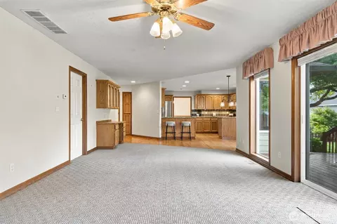 Living - 2533 NW 45th Ave, Camas, WA 98607 photo 6 of 6