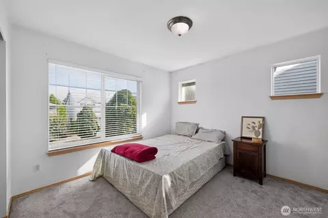 Bedroom - 3908 153rd Pl SE, Bothell, WA 98012 photo 3 of 4