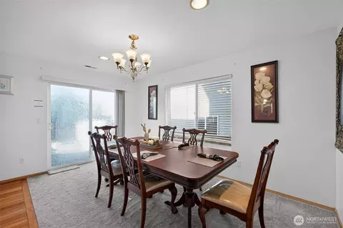 Dining - 3908 153rd Pl SE, Bothell, WA 98012 photo 3 of 3
