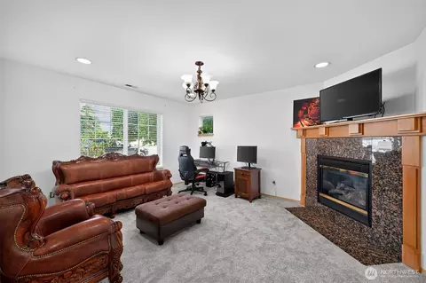 Living - 3908 153rd Pl SE, Bothell, WA 98012 photo 3 of 3