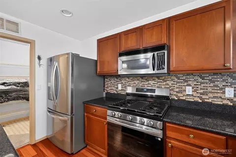 Kitchen - 3908 153rd Pl SE, Bothell, WA 98012 photo 1 of 5