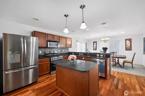 Kitchen - 3908 153rd Pl SE, Bothell, WA 98012 photo 2 of 5