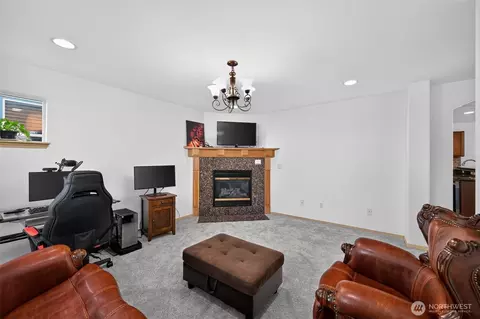 Living - 3908 153rd Pl SE, Bothell, WA 98012 photo 2 of 3