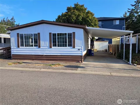 225 NErnst #97, Oak Harbor, WA 98277