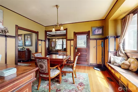 Dining - 320 Juniper St, Walla Walla, WA 99362 photo 3 of 5