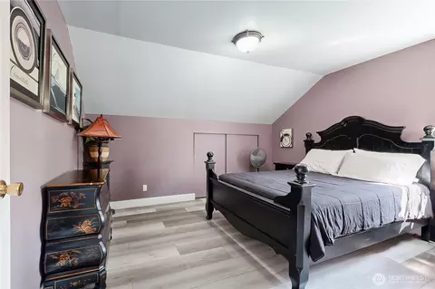 Bedroom - 320 Juniper St, Walla Walla, WA 99362 photo 4 of 6