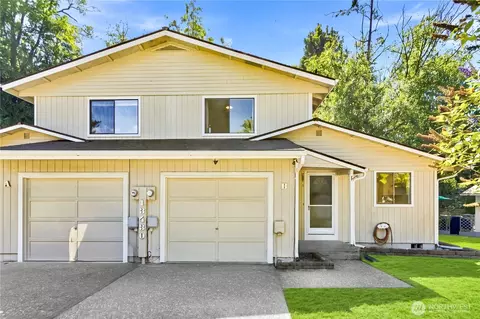 13430 33rd Pl W UNIT B, Lynnwood, WA 98087