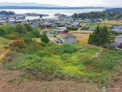 38063 Fawn Rd NE, Hansville, WA 98340