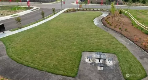 View/Area - 615 Barquist Ln N, Enumclaw, WA 98022 photo 2 of 3