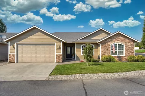 763 SE Bedford Loop, College Place, WA 99324