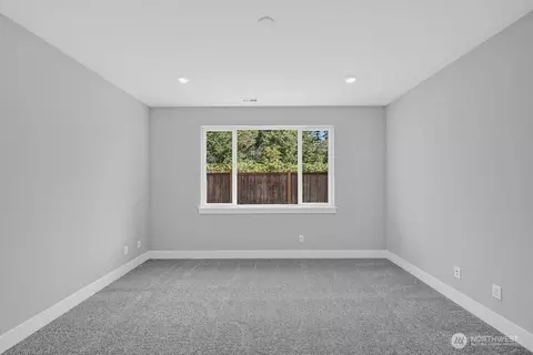 Bedroom - 601 Barquist Ln N, Enumclaw, WA 98022 photo 1 of 5
