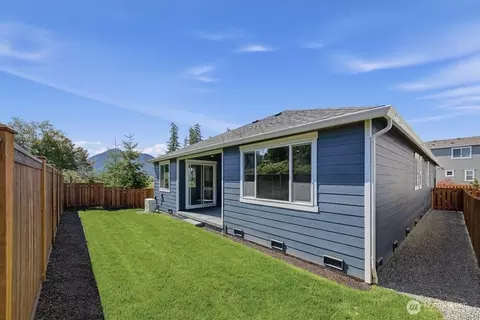 Exterior - 601 Barquist Ln N, Enumclaw, WA 98022 photo 2 of 5
