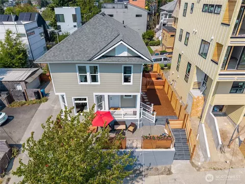2216 E Fir St, Seattle, WA 98122