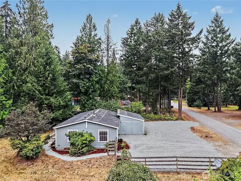 Exterior - 19706 215th St E, Orting, WA 98360 photo 2 of 5