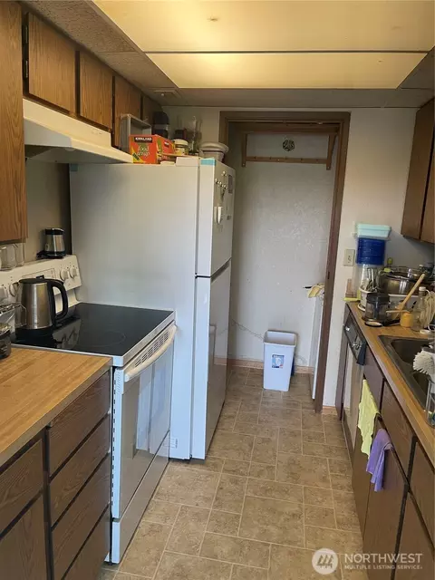 9515 NE 180th St #C303, Bothell, WA 98011 photo 3