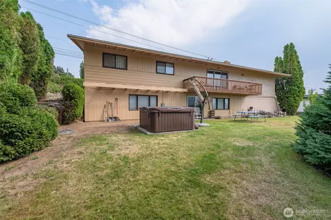 840 N Kentucky Ave, East Wenatchee, WA 98802