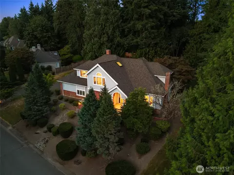 19611 NE 129th Way, Woodinville, WA 98077