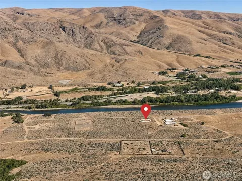 322 Lake Naches Rd, Naches, WA 98937