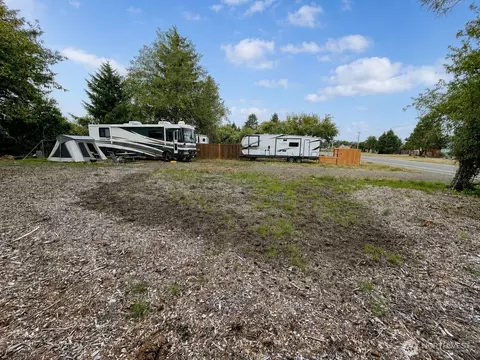 549 Point Brown Ave SW, Ocean Shores, WA 98569