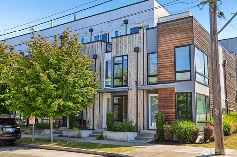 4354 6th Ave NW, Seattle, WA 98107