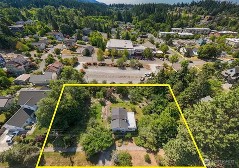 1414 Mckenzie Ave, Bellingham, WA 98225