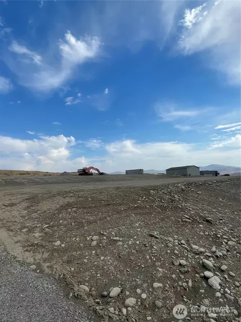 19 Parks Dr, Okanogan, WA 98840