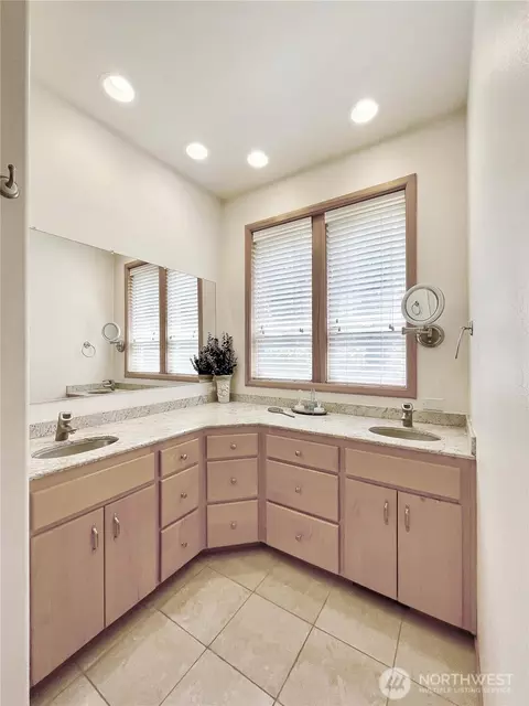 Bath - 241 Jake Way, Sequim, WA 98382 photo 2 of 3