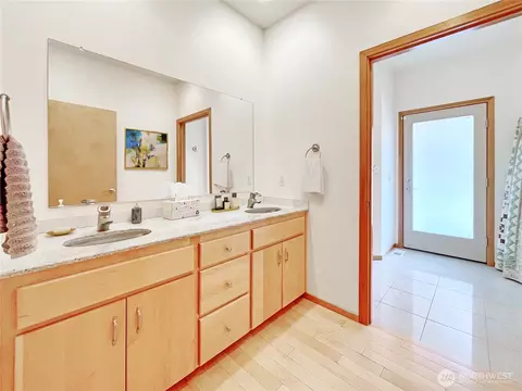 Bath - 241 Jake Way, Sequim, WA 98382 photo 3 of 3