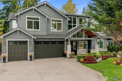 13004 NE 112th St, Kirkland, WA 98033