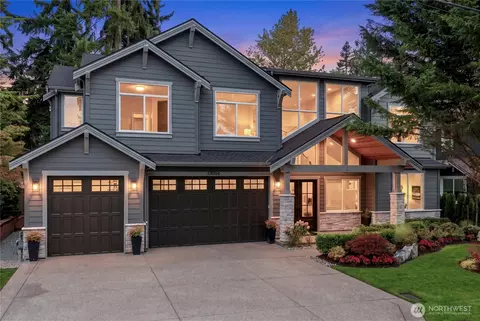 13004 NE 112th St, Kirkland, WA 98033